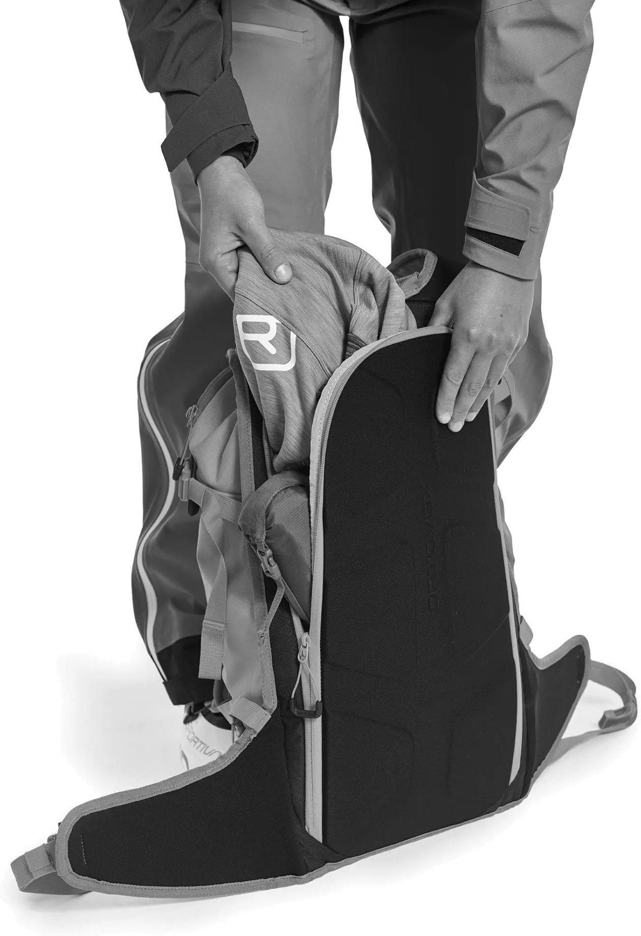 Plecak Ortovox Plecak Cross Rider 22 Black - Ceny i opinie