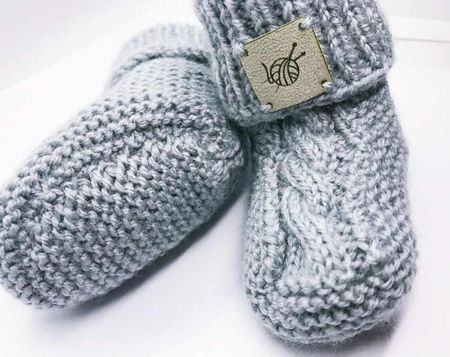 By Royal Baby szare wełniane buciki dla niemowląt handmade wyprawka