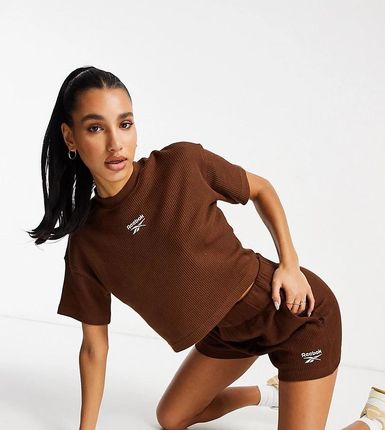 Reebok Classics – Toast – Krótkie szorty o waflowej fakturze z