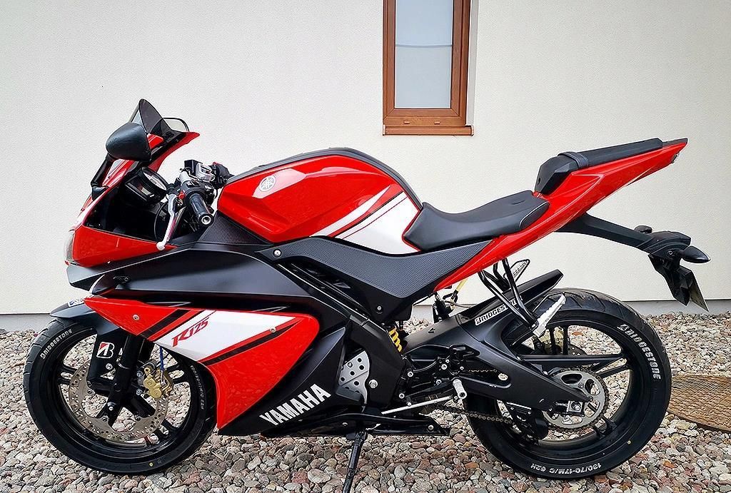 Yamaha YZF R125 Sport 2016 kat.B 125cm3 AKRAPOVIC - Opinie i ceny na ...