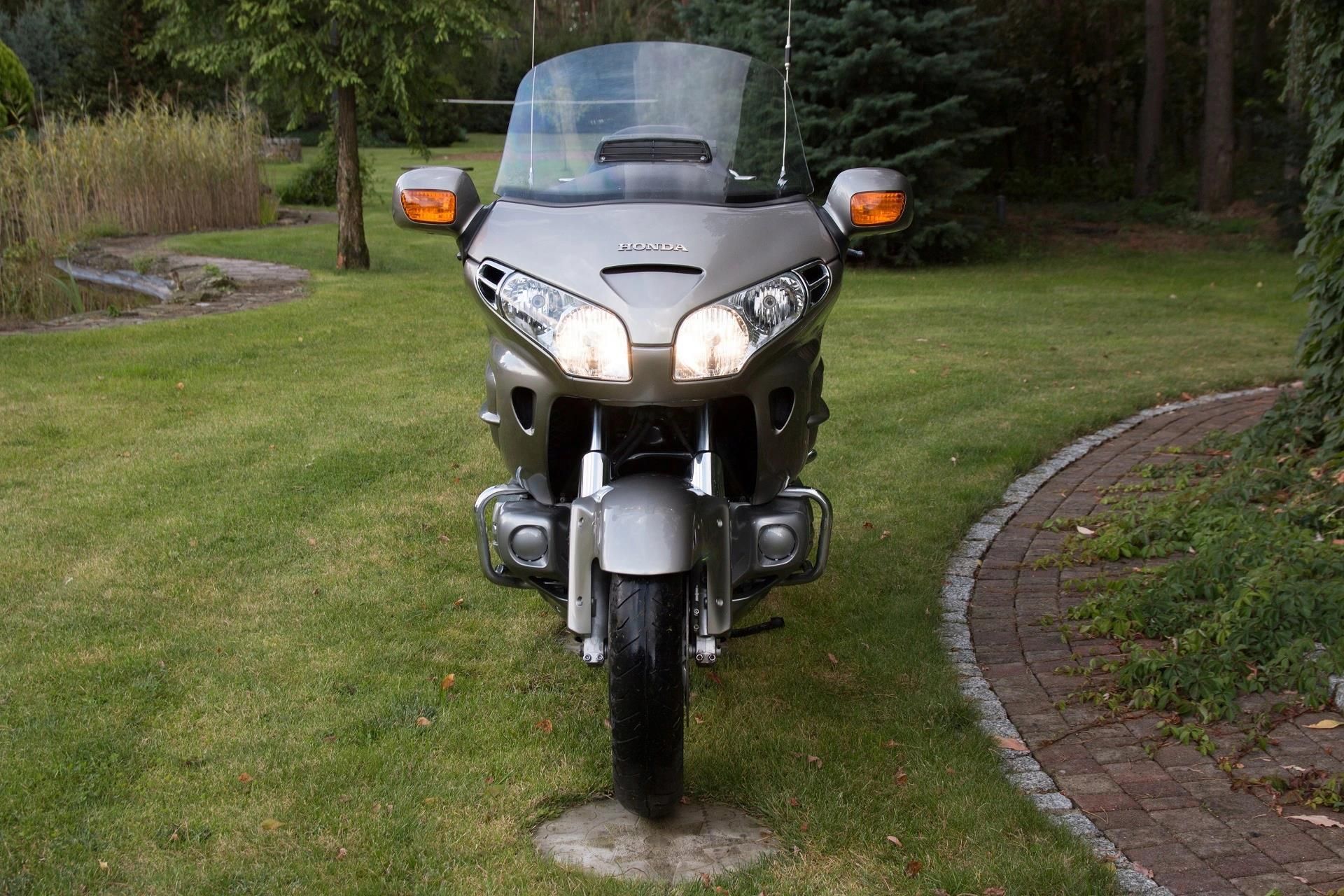 ABS CB 2003 Honda GL 1800 Goldwing Gold Wing Opinie i