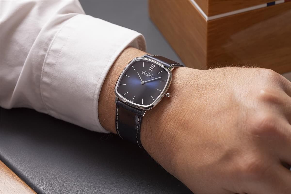 Michel Herbelin Orologio analogico al quarzo da uomo con cinturino in acciaio inox 12245B15