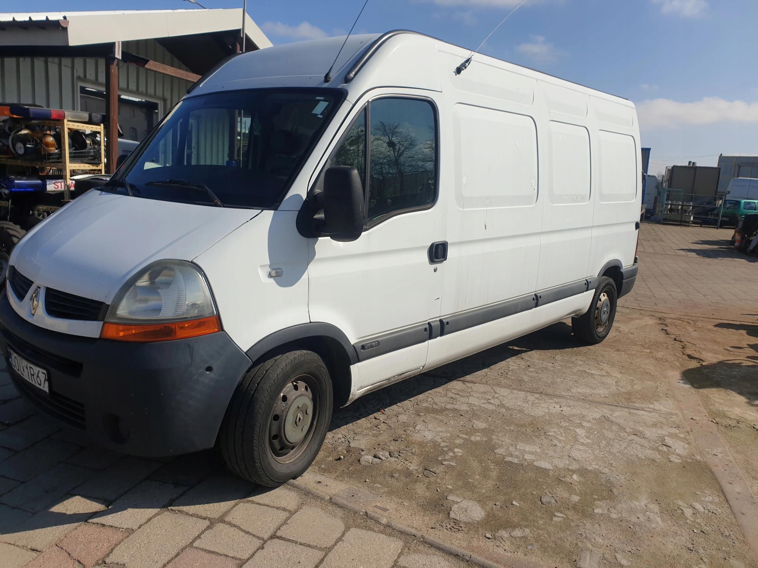 Renault Master T 35 2.5DCI - Opinie i ceny na Ceneo.pl
