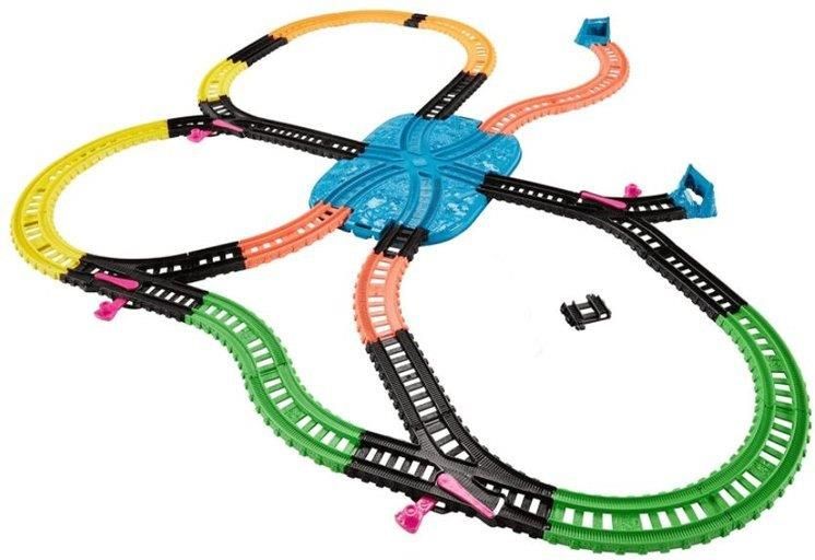 Fisher-Price Tomek i Przyjaciele Track Master - Pudełko budowniczego Tor świecący w ciemności FJL38