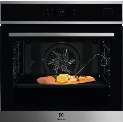 Electrolux SteamBoost 800 EOB8S39WX