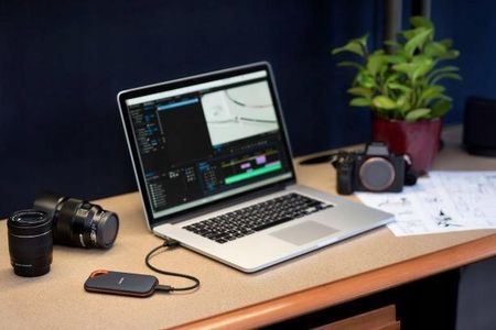 Dysk zewnętrzny SanDisk Extreme PRO Portable SSD 2TB USB-C