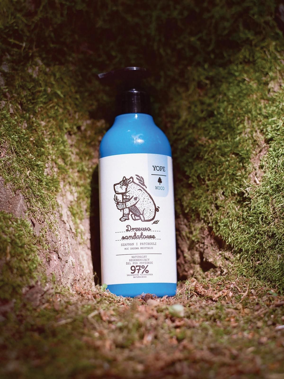 Yope Wood Żel pod prysznic dla mężczyzn Drzewo sandałowe, szafran, patchouli 400ml - zdjęcie 3 Yope Wood Żel pod prysznic dla mężczyzn Drzewo sandałowe, szafran, patchouli 400ml