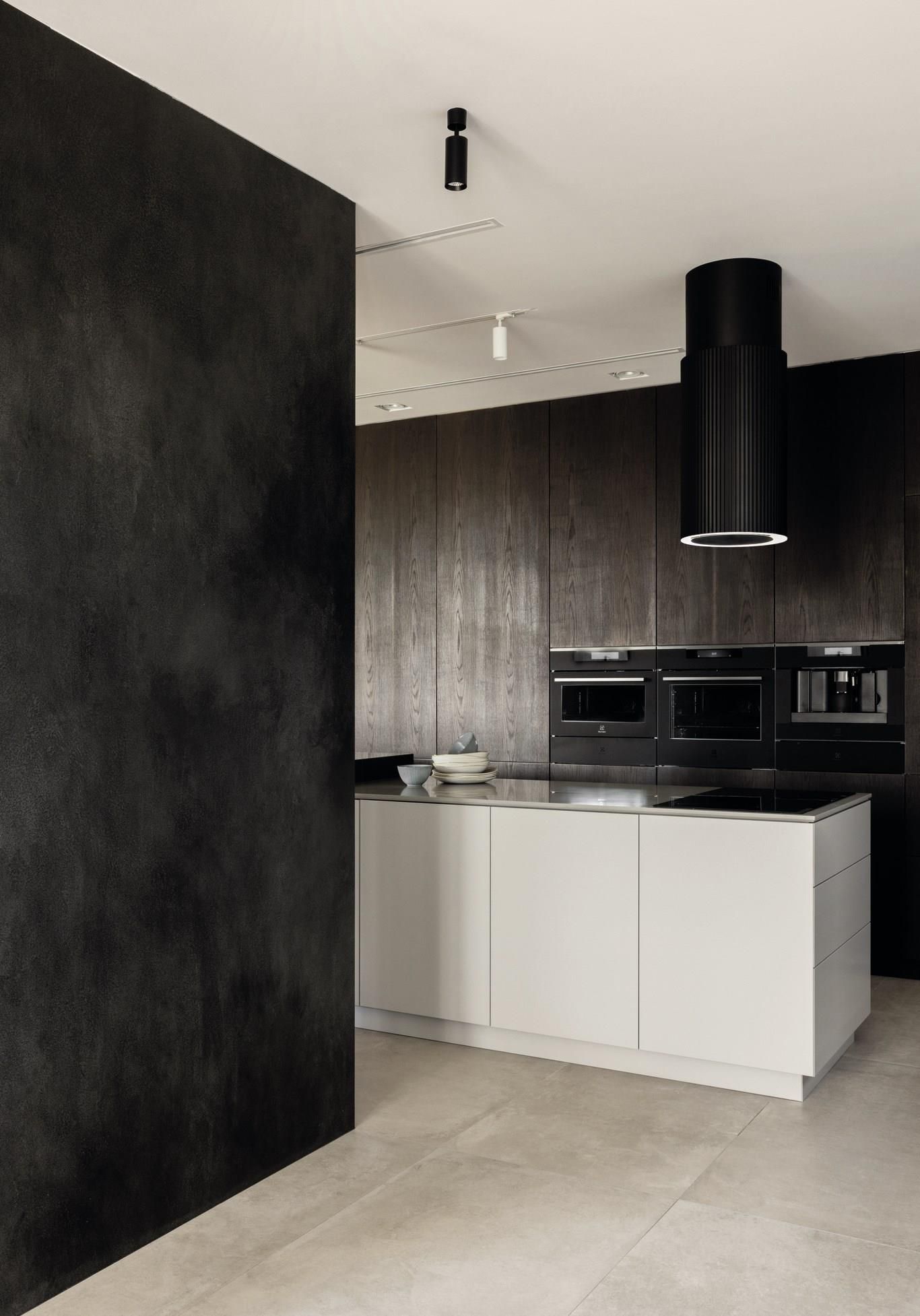 фото Вытяжка декоративная Ciarko Monogram W Black (CDW3802C)