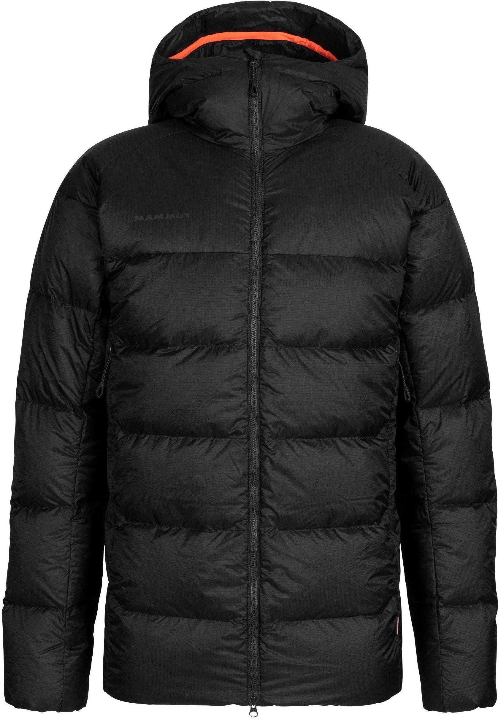 meron in hooded mammut