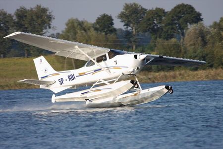 Prezen Życia Lot Widokowy Samolotem Poznań Cessna 152 Floatplane 60Min