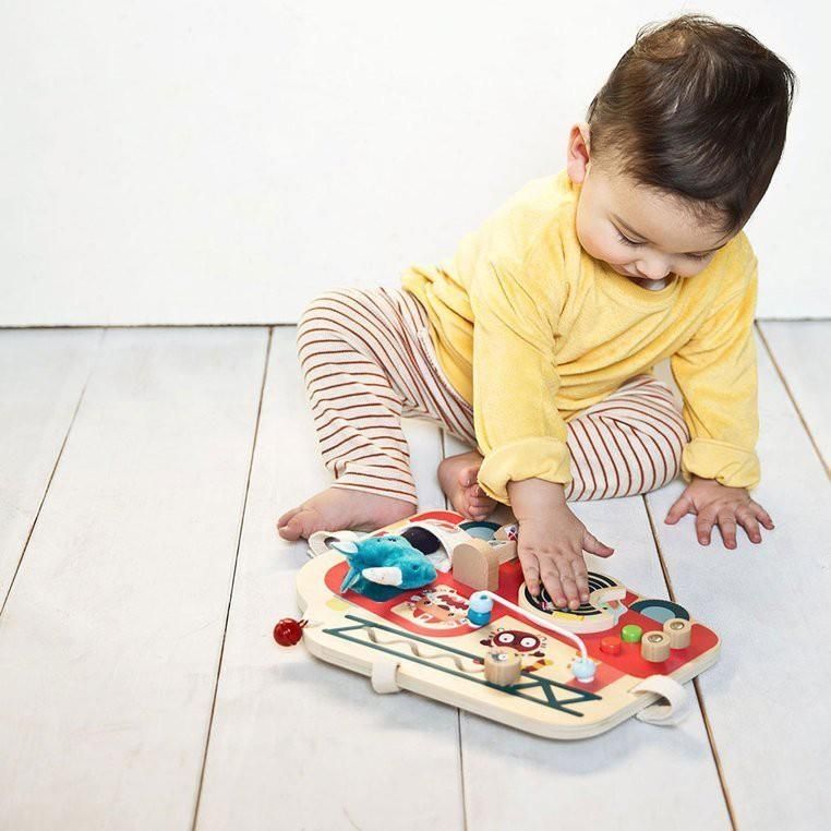 Lilliputiens Drewniana Tablica Manipulacyjna Wóz Strażacki Nosorożec Marius 83180 - zdjęcie 1 Lilliputiens Drewniana Tablica Manipulacyjna Wóz Strażacki Nosorożec Marius 83180