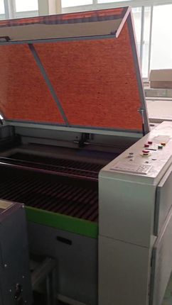 Powercnc Ploter laserowy CO2 1390 z automatycznym przelotowym stołem (7DB0243BC)