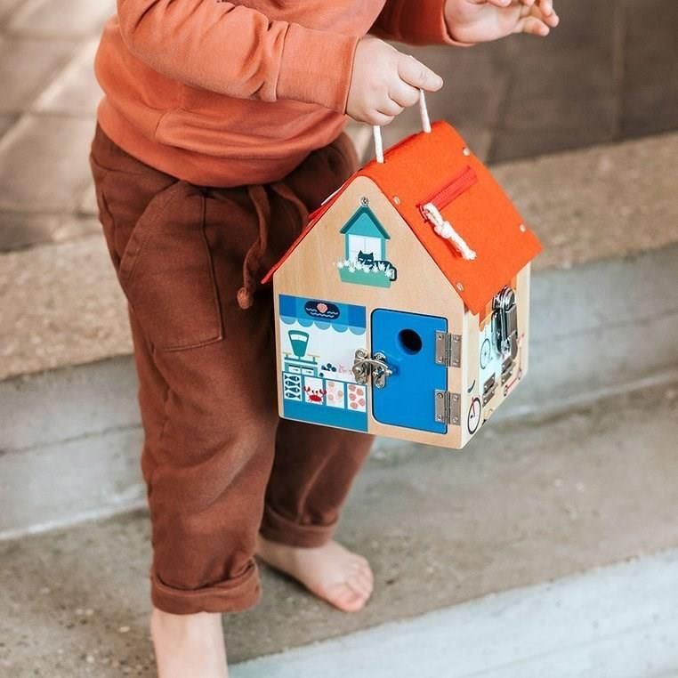 Lilliputiens Drewniany Domek Manipulacyjny Z Zamkami Lisek Włamywacz 83263 - zdjęcie 6 Lilliputiens Drewniany Domek Manipulacyjny Z Zamkami Lisek Włamywacz 83263