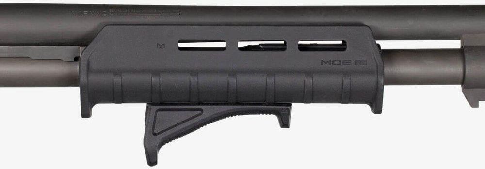 MAGPUL MOE M-LOK FOREND ブラック Magpul MOE M-LOK Forend, Shotgun - Varusteleka.com