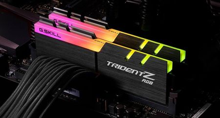 Pamięć RAM G.Skill TridentZ RGB DDR4 32GB 4400MHz CL19