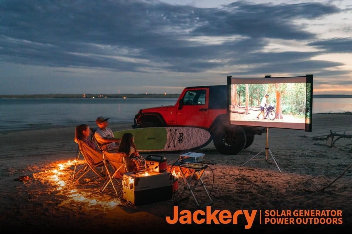 Jackery Bank Energii Explorer 240EU Przenośna Stacja Zasilania - zdjęcie 4 Jackery Bank Energii Explorer 240EU Przenośna Stacja Zasilania