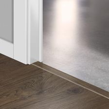 Zdjęcie Quick-Step Profil Dąb klasyczny brązowy 2150x48x13mm (QSINCP01849) - Mińsk Mazowiecki