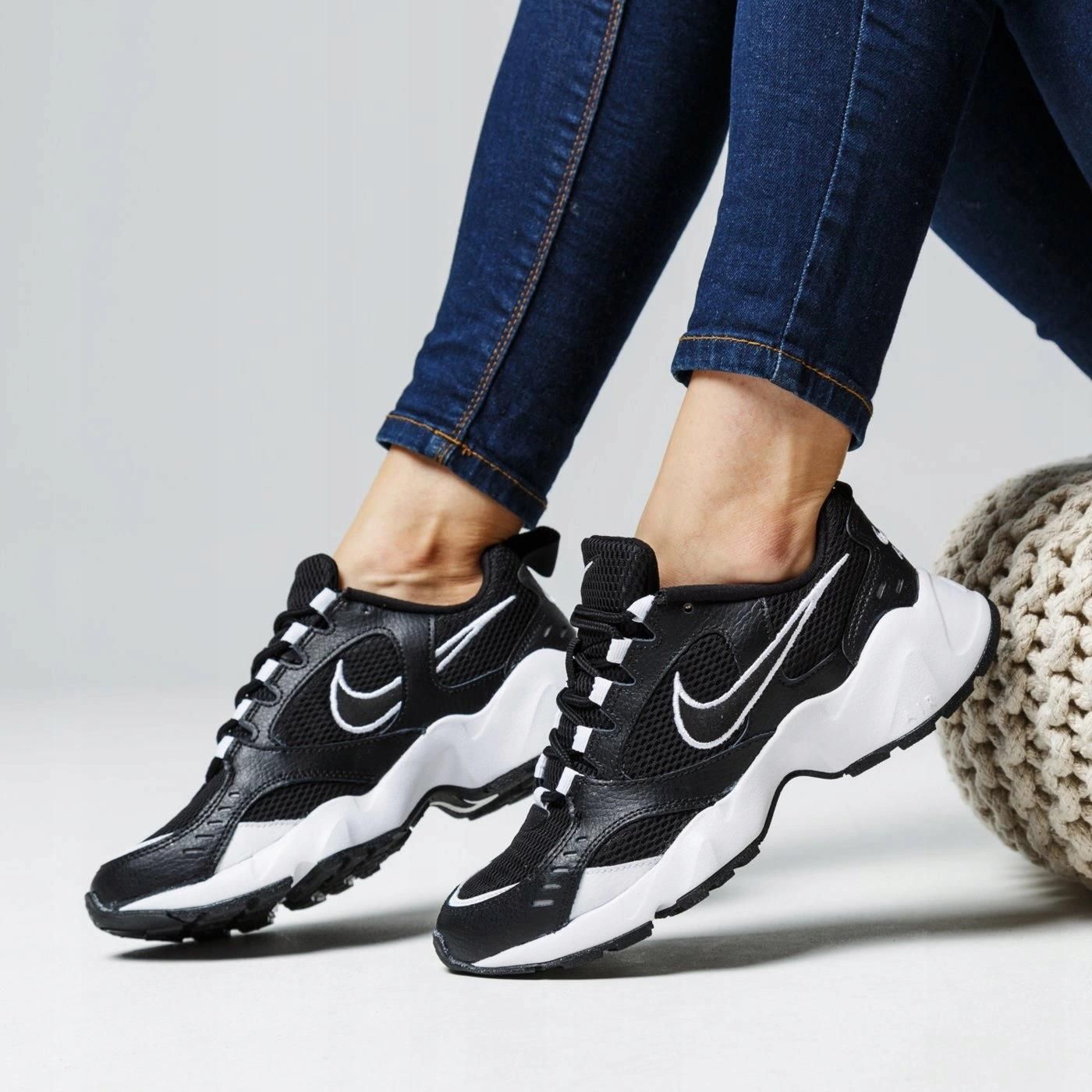 Nike Buty Sportowe Wmns Air Heights CI0603 001 - Ceny i opinie - Ceneo.pl