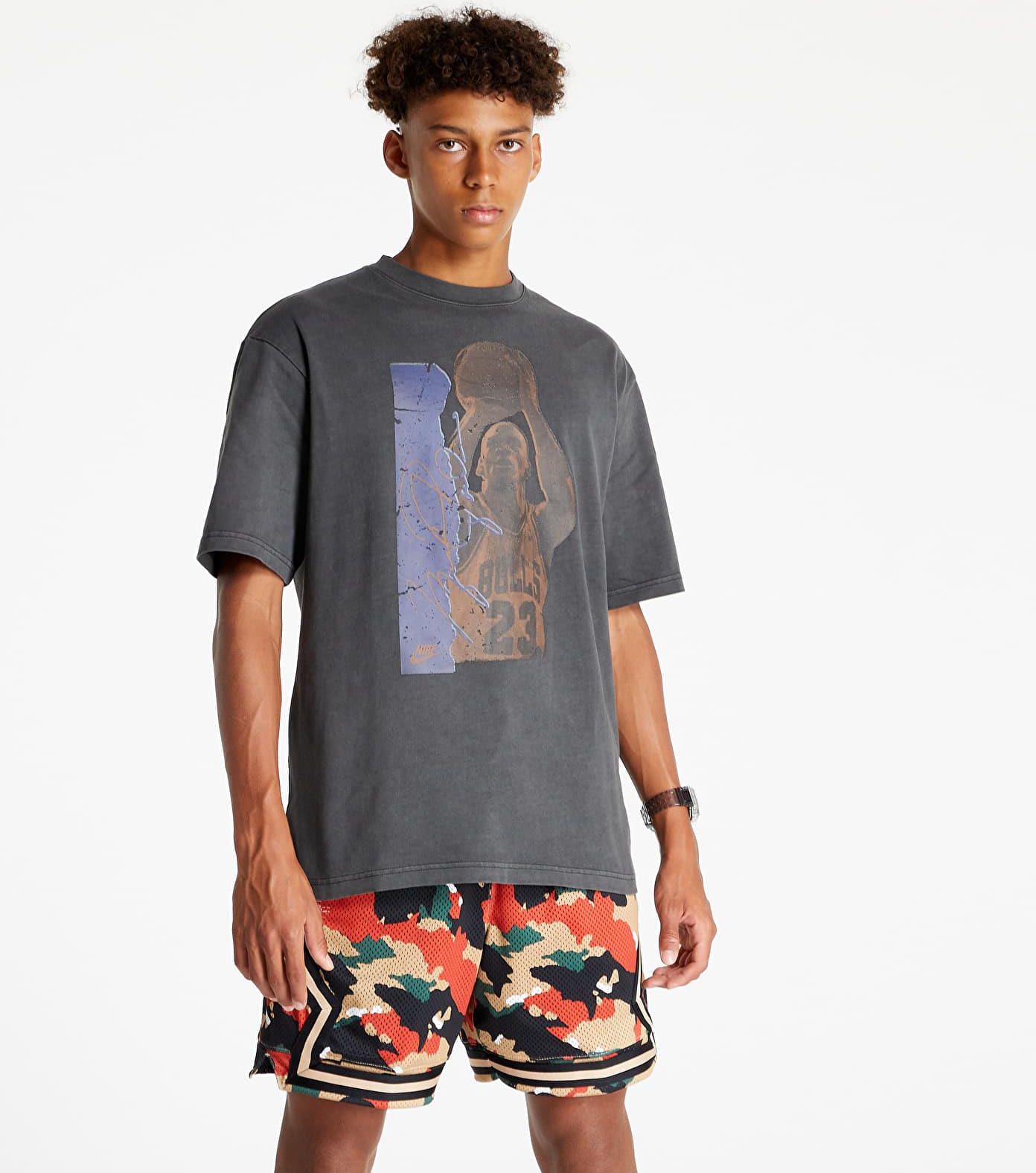 Jordan Flight Heritage 85 Men's Graphic T-Shirt Washed Black