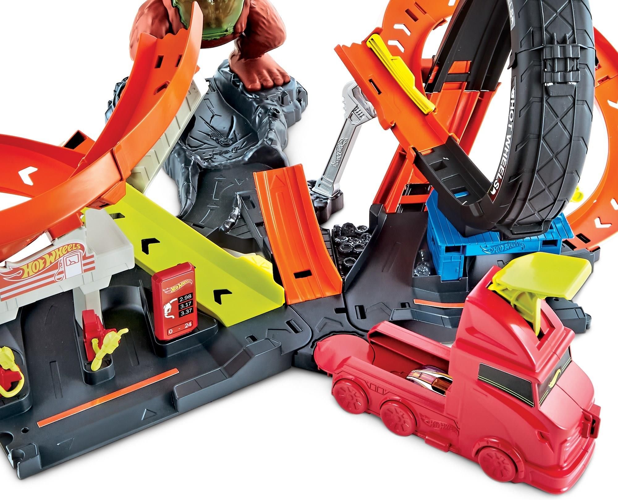 Hot Wheels City zestaw Goryl Toksyczny Atak GTT94 - zdjęcie 3 Hot Wheels City zestaw Goryl Toksyczny Atak GTT94