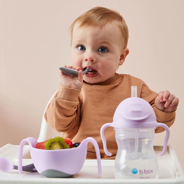 B.Box Bidon ze słomką 240ml jabłkowy - zdjęcie 4 B.Box Bidon ze słomką 240ml jabłkowy