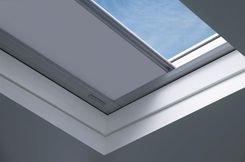 Zdjęcie Roleta elektryczna ARF/D Z-Wave Fakro do okien do płaskiego dachu - Grupa I  - Kielce