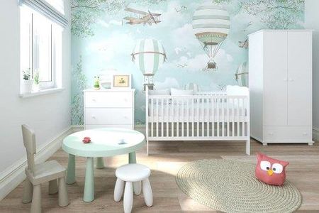 Pinewood Iza zestaw mebli niemowlęcych 4el łóżeczko - tapczanik 140x70cm przewijak szafa komoda kolor biały