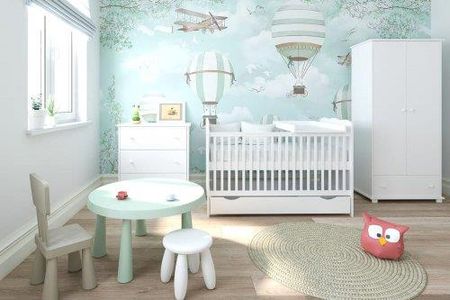 Pinewood Iza zestaw mebli niemowlęcych 4el łóżeczko - tapczanik z szufladą 140x70cm przewijak szafa komoda kolor biały