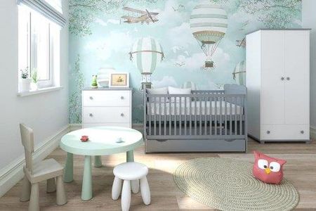 Pinewood Iza zestaw mebli niemowlęcych 4el łóżeczko - tapczanik z szufladą 140x70cm przewijak szafa komoda kolor biało-szary