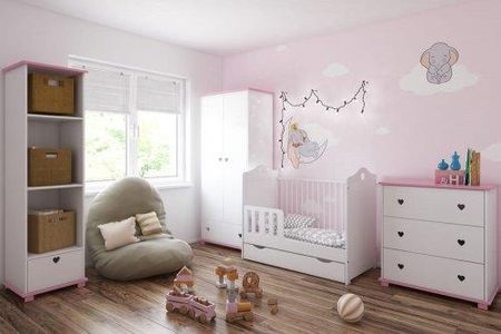 Pinewood Bella zestaw mebli niemowlęcych 4el łóżeczko-tapczanik z szufladą 120x60cm szafa regał komoda kolor biało-różowy