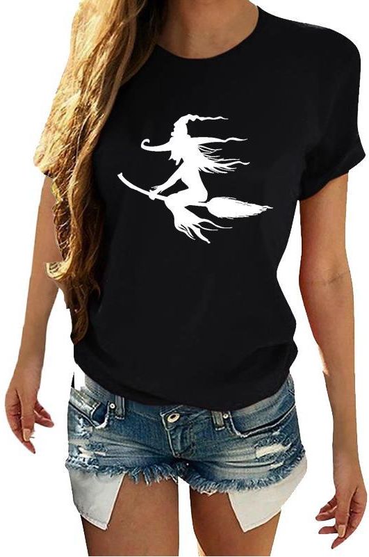 Koszulka T-Shirt Damski z krótkim rękawem nadruk Czarownica T-shirt damski z nadrukiem Czarownicy - zdjęcie 1 Koszulka T-Shirt Damski z krótkim rękawem nadruk Czarownica T-shirt damski z nadrukiem Czarownicy