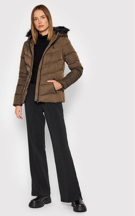 イマキュレートz×20 Calvin Klein Jeans Kurtka puchowa Essentials J20J216883