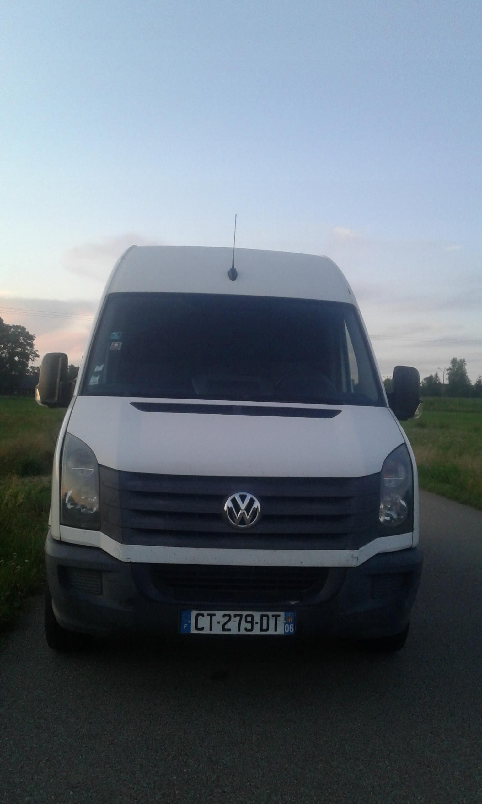 1800997 pantalla a9069016501 volkswagen crafter de segunda mano por 75,56 EUR en Padul en WALLAPOP