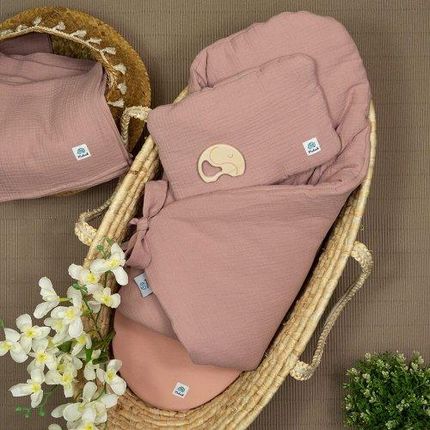 Rożek muślinowy niemowlęcy z bawełny organicznej kolor pudrowy róż + poduszka płaska