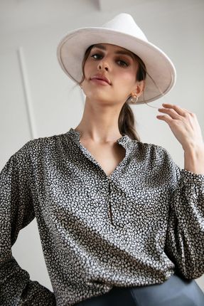 Modna bluzka z połyskującej tkaniny w lamparcie cętki (Szary, XL)