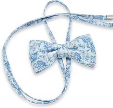 Zdjęcie Błękitna mucha damska w niebieskie kwiaty - Sosnowiec