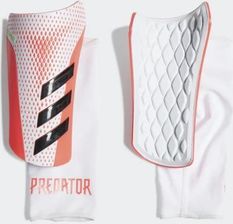 ochraniacze piłkarskie predator