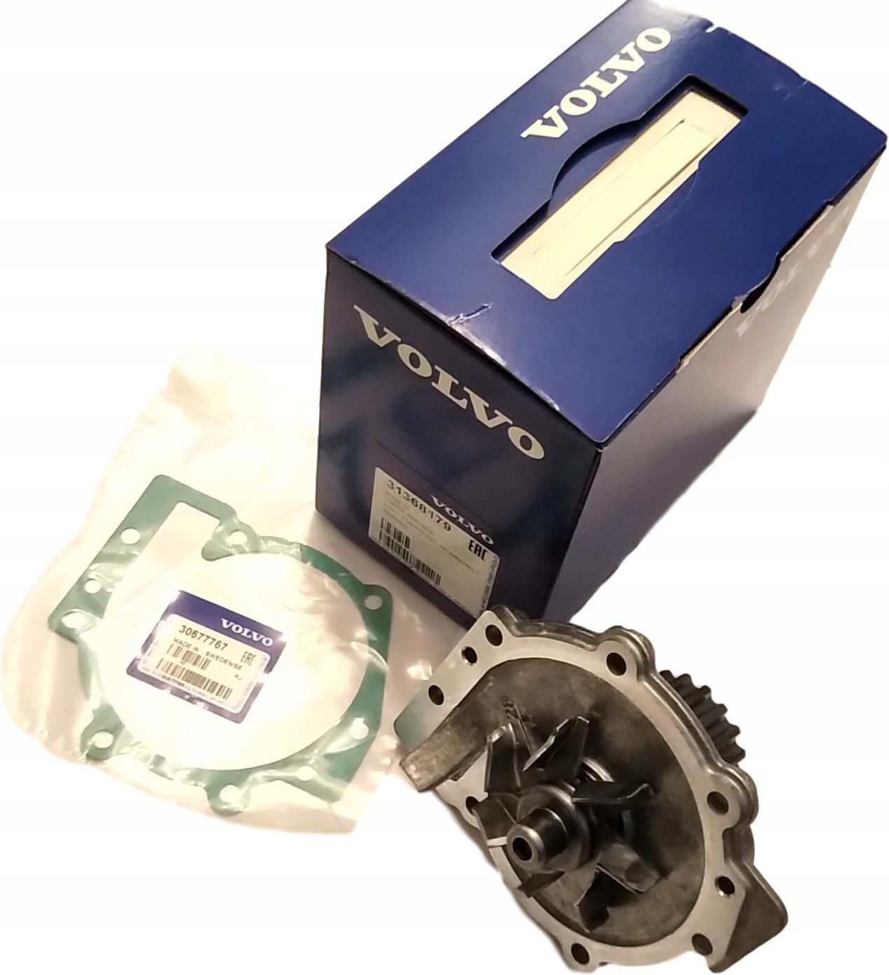 カップ Pompa wody Ursus C-385 ZETOR 8111 8245 | 4-cylindrowe niska