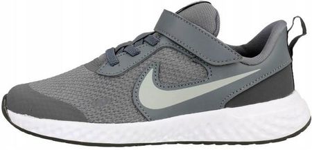 nike revolution 5 33