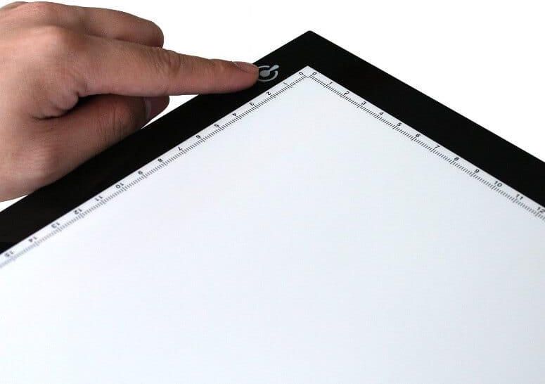 Huion Deska kreślarska LED L4S - zdjęcie 2 Huion Deska kreślarska LED L4S
