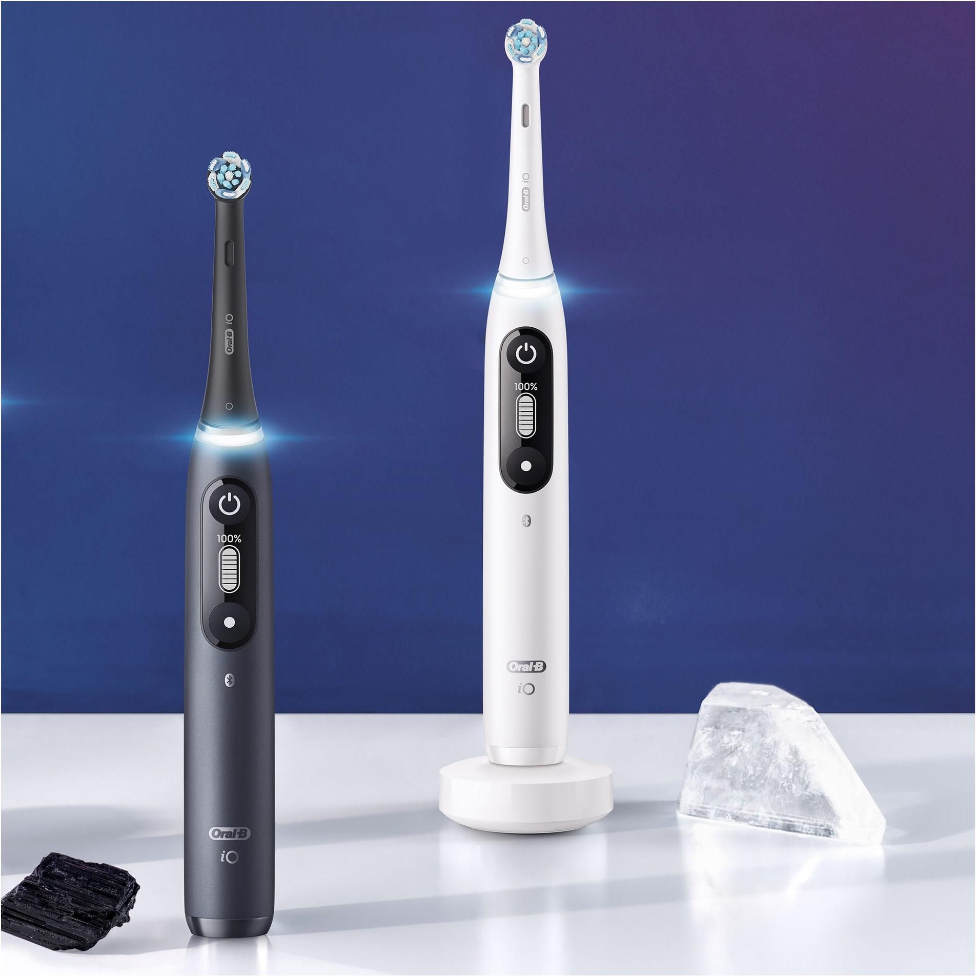 Oral-B iO7 White Alabaster & Black Lava (Duo Pack)