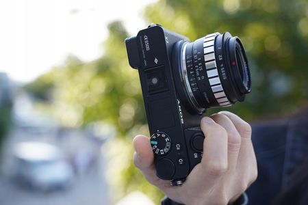 Ttartisan 23mm F1.4 Sony E-mount czarno-srebrny - zdjęcie 3