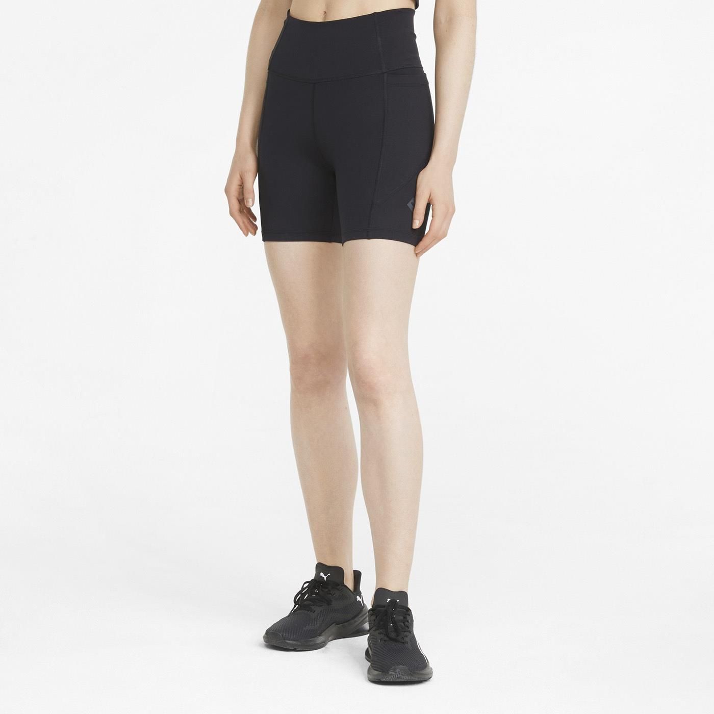 Damskie Spodenki PUMA TRAIN LOGO EVERSCULPT 5" TIGHT SHORT PUM 52167301