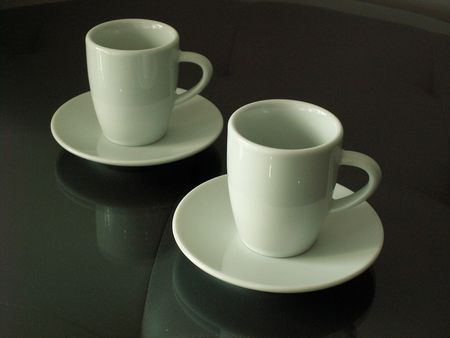 Jura Zestaw Porcelanowych Szklaneczek I Spodków Do Espresso