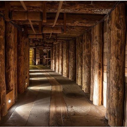 Fototapeta 200x140 +klej, Drewniany tunel Kopalni