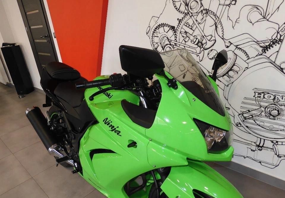 Kawasaki Ninja 250R 0.3 Benzyna 33KM