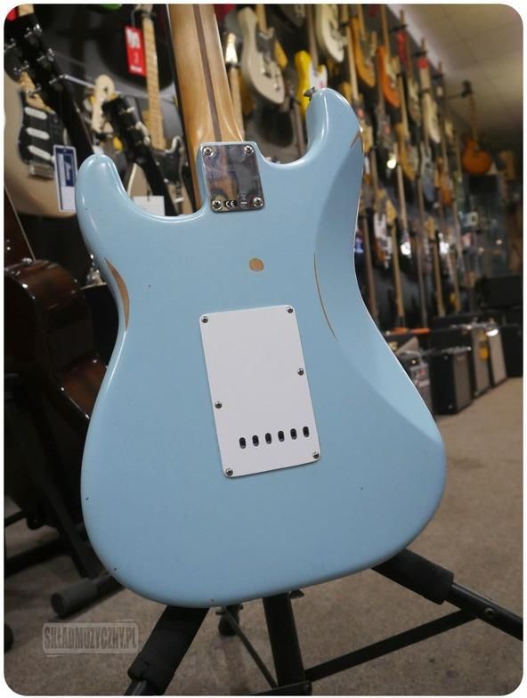 値頃 Fender Ltd Vintera Road Worn 50S Stratocaster Hss Sbl ギター