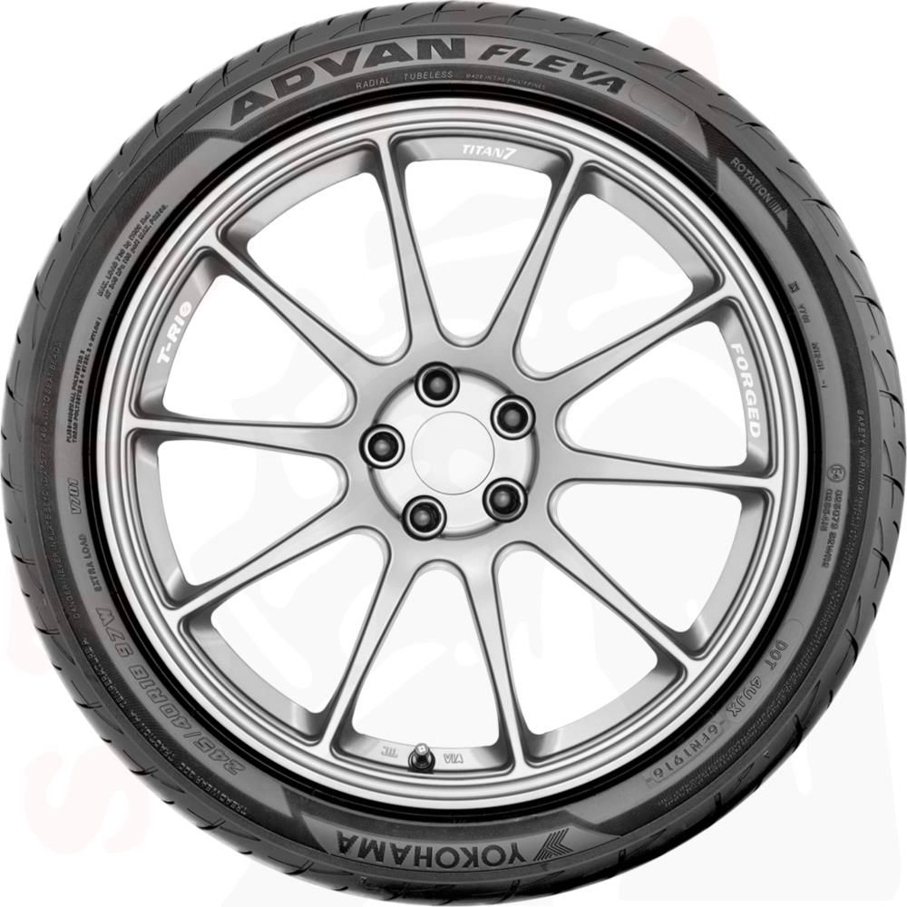 Opony letnie Yokohama Advan Fleva V701 245/40R20 99W - Opinie i ceny na  Ceneo.pl