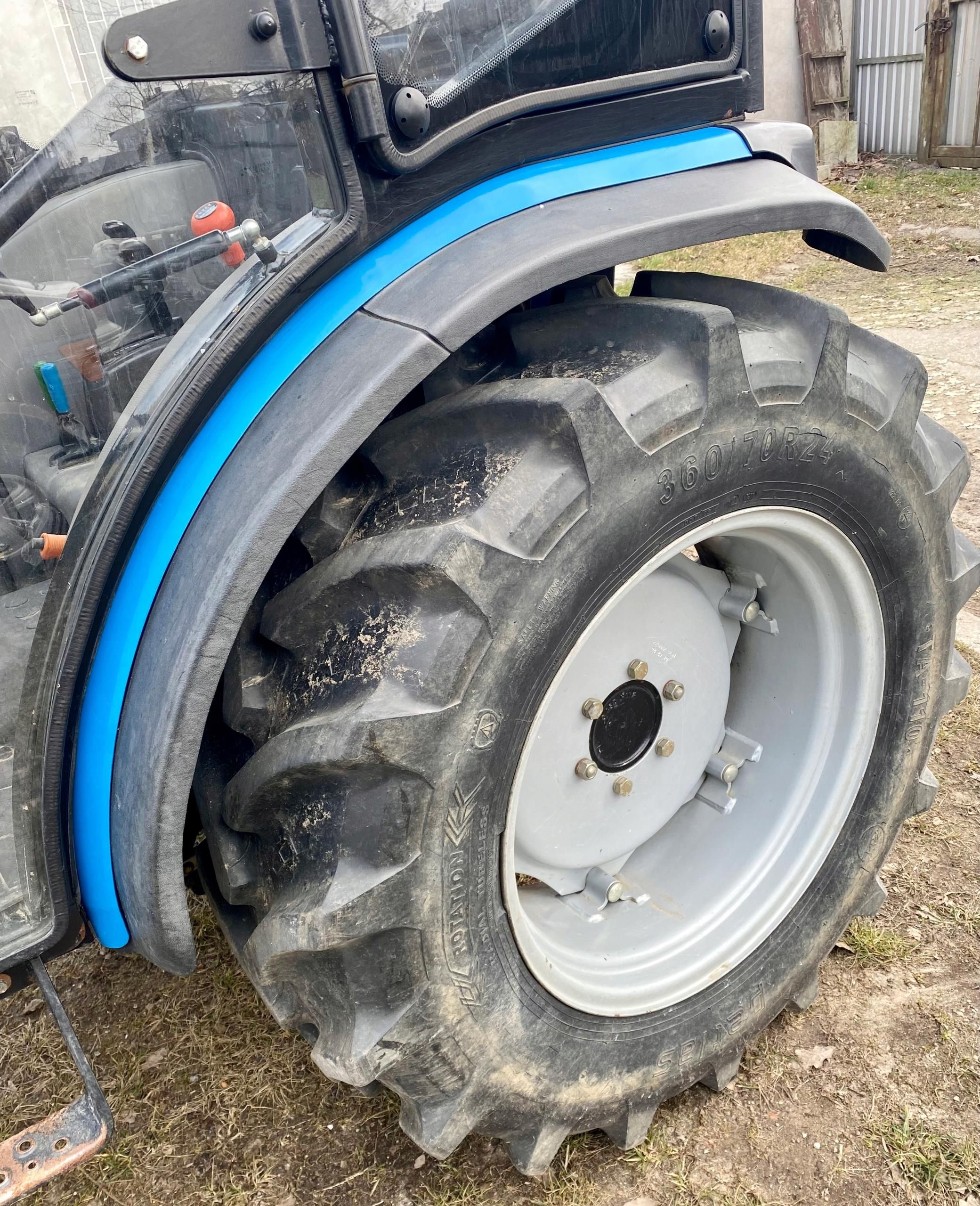 Traktor ciągnik sadowniczy rolniczy LS R60 komunal - Opinie i ceny na ...