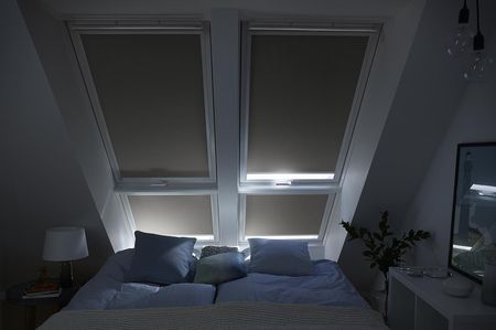 VELUX Zaciemniająca Solarna Dsl Mk06 78x118 1085S